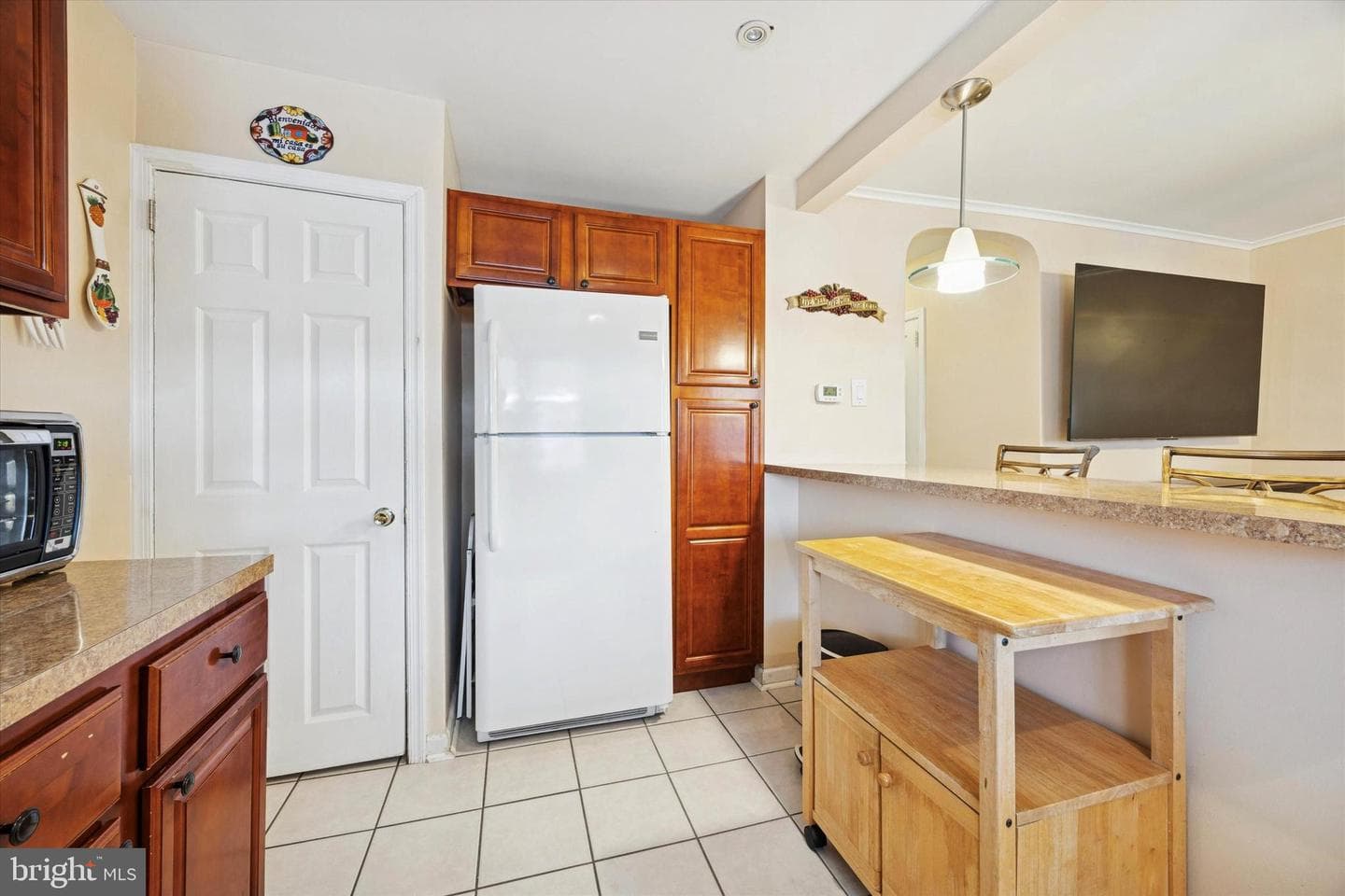 4337 J Street photo 10