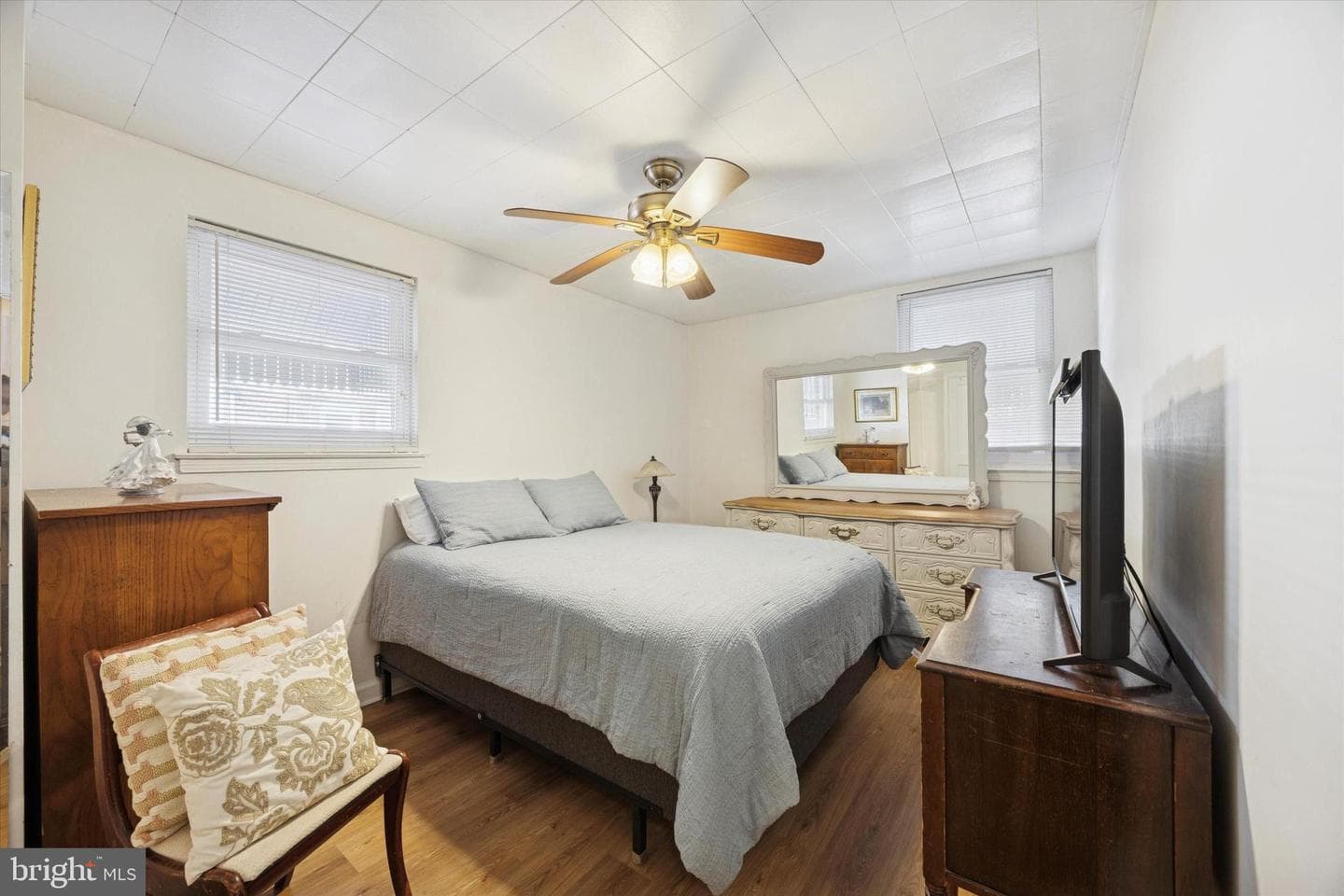 4337 J Street photo 13