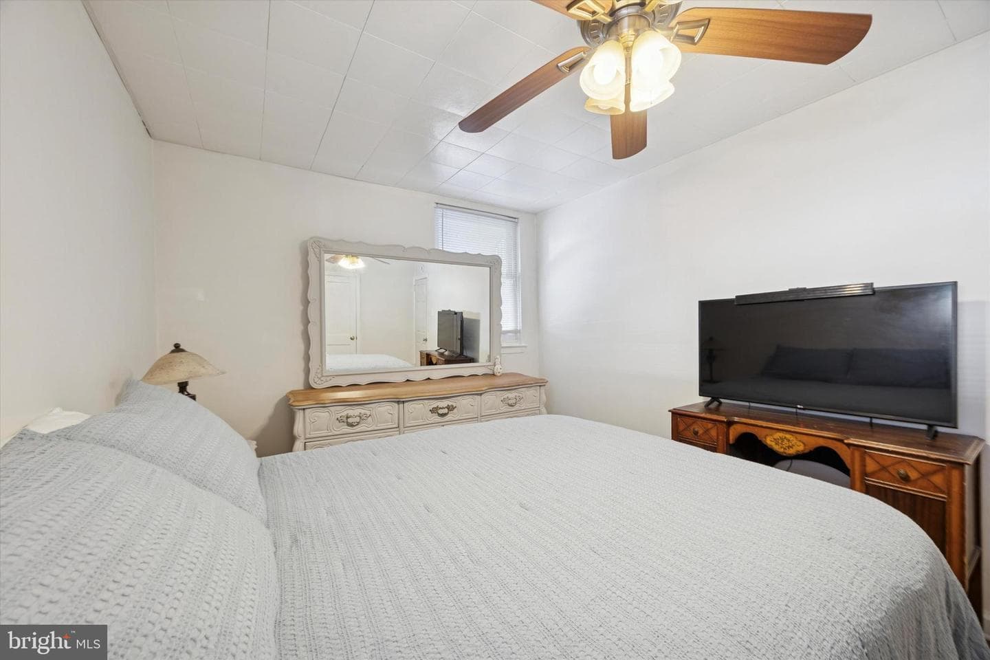4337 J Street photo 15