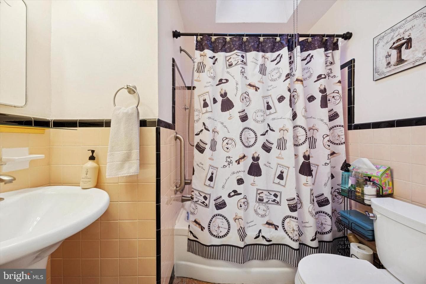 4337 J Street photo 16