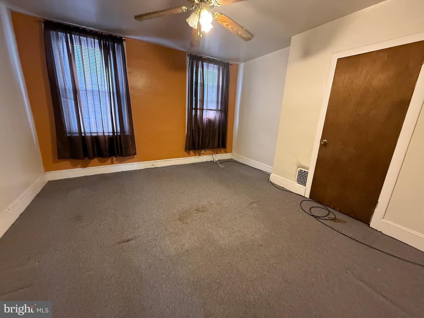 2216 Watkins Street photo 6
