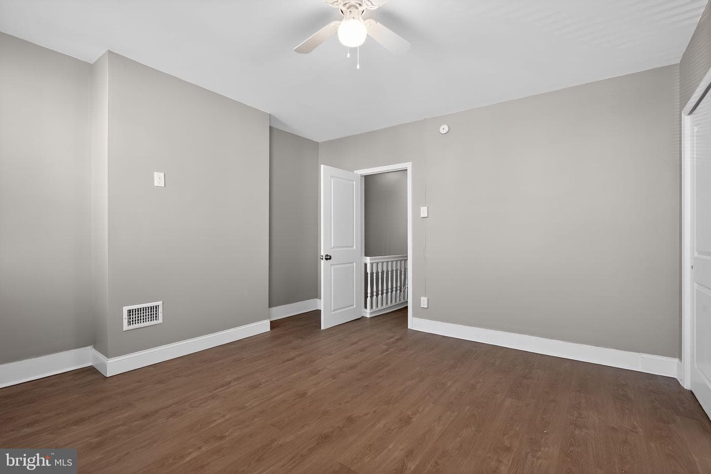 6136 Vine Street photo 15