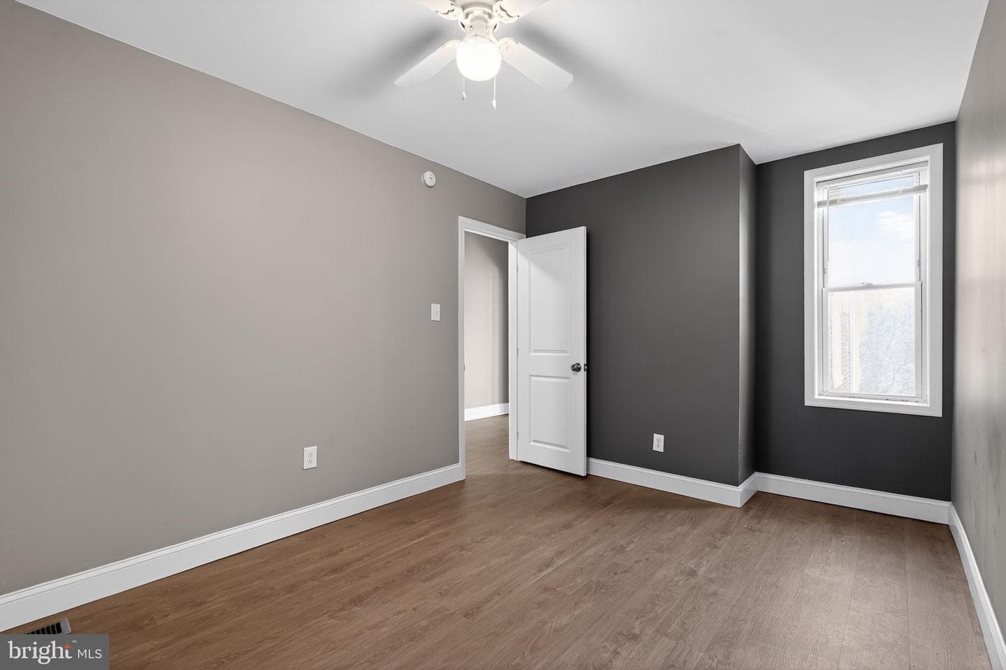 6136 Vine Street photo 20