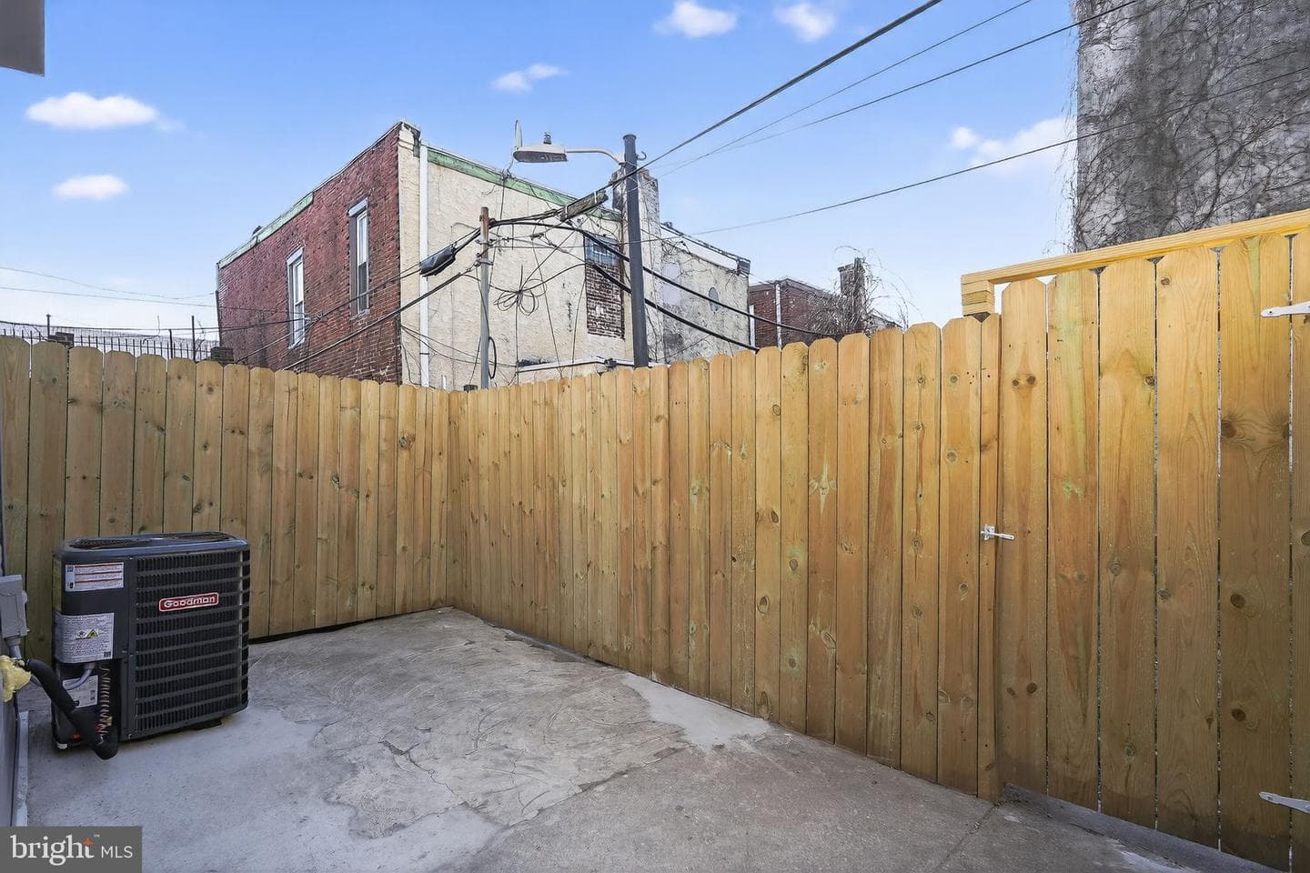 6136 Vine Street photo 26