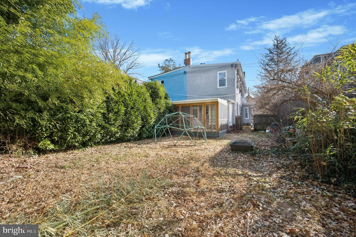235 W Winona Street photo 20