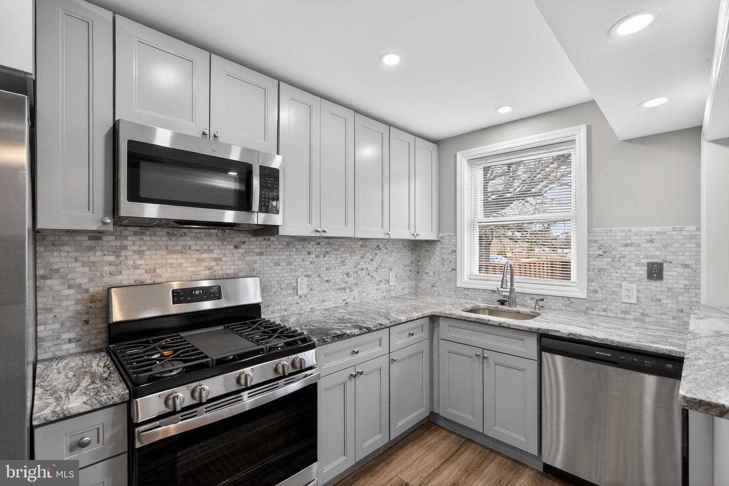 1017 Tyson Avenue photo 1