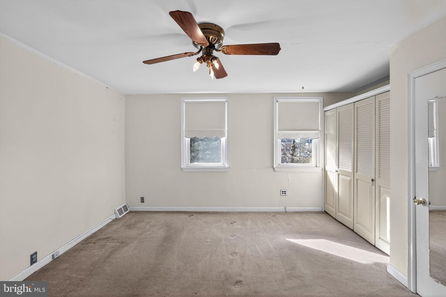 1017 Tyson Avenue photo 17