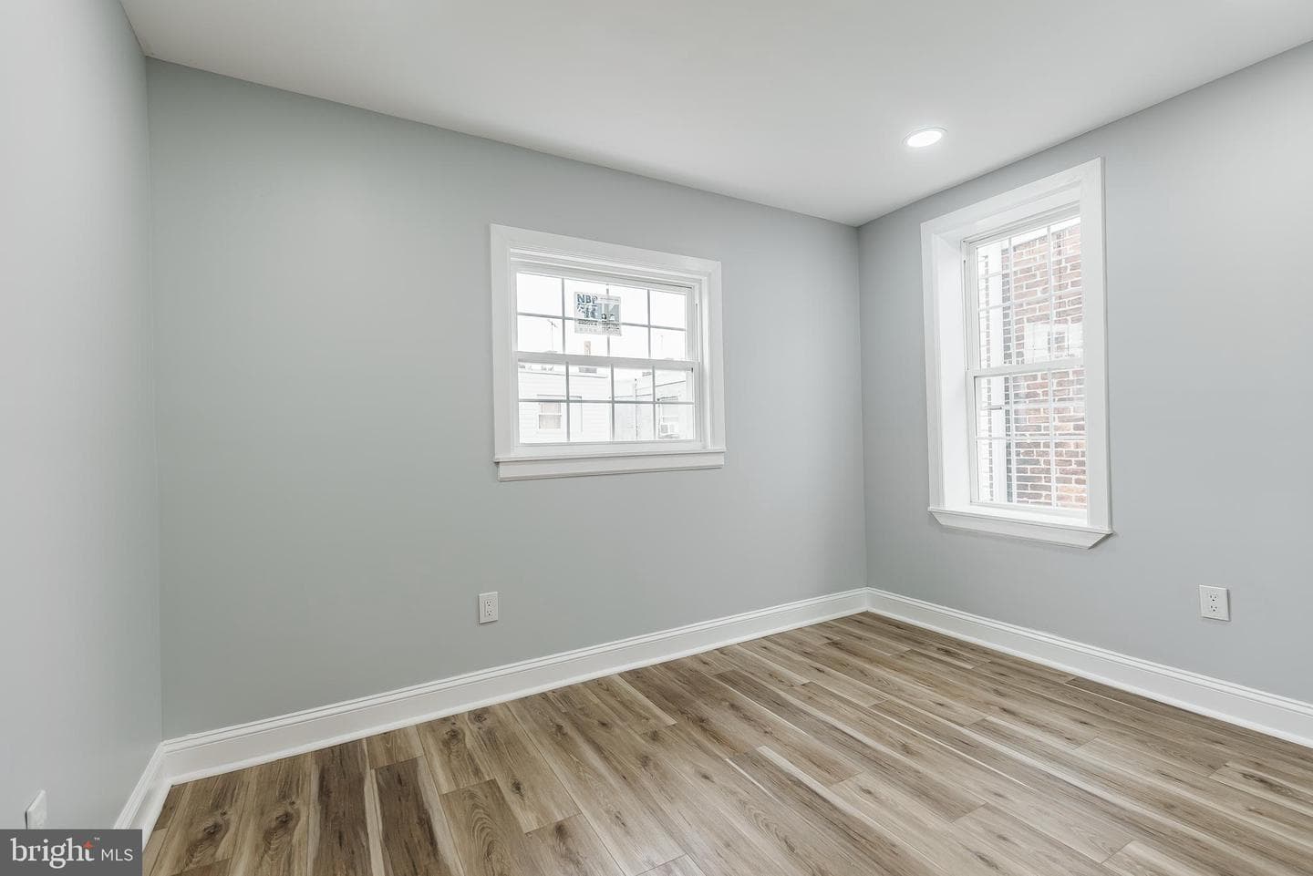 1932 E Moyamensing Avenue photo 15