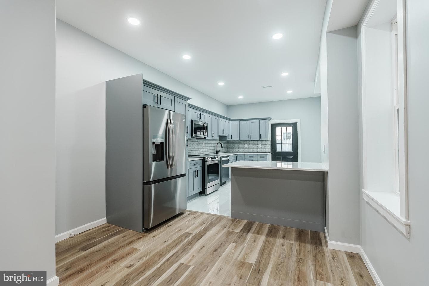 1932 E Moyamensing Avenue photo 28