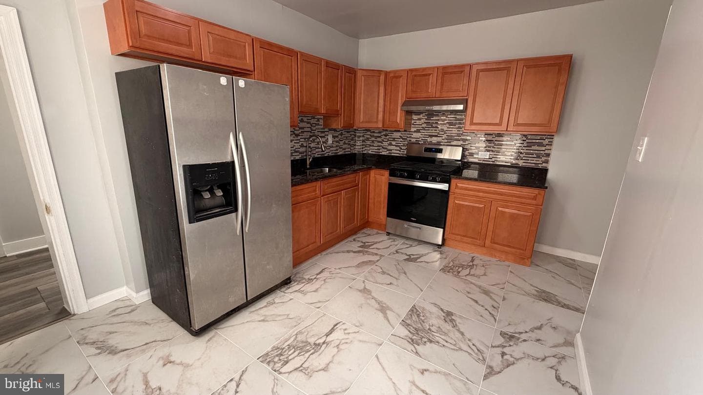 4406 Higbee Street photo 9
