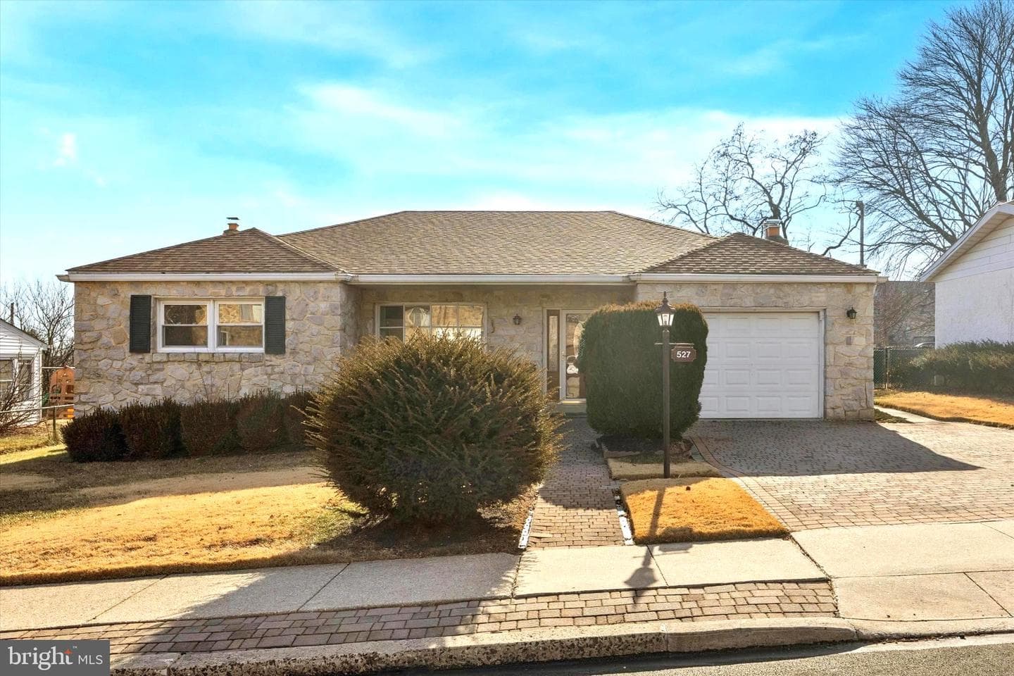 527 Wigard Avenue photo 2