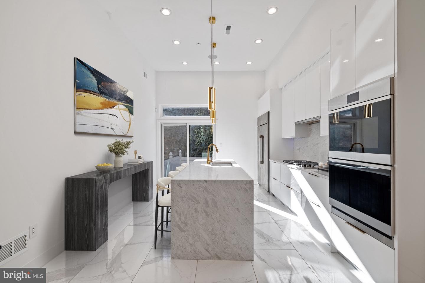 2130 Spring Street photo 12