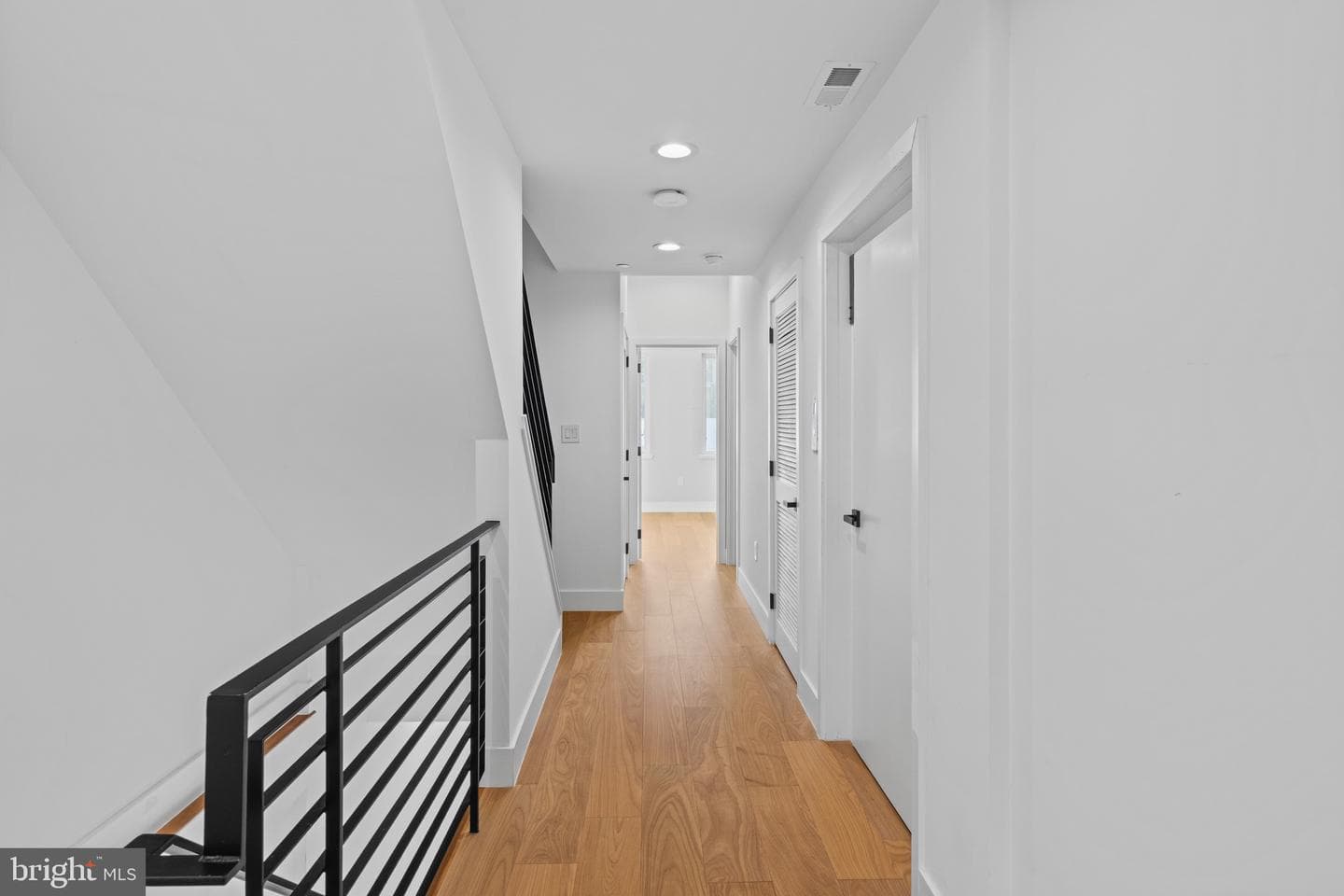 2130 Spring Street photo 21