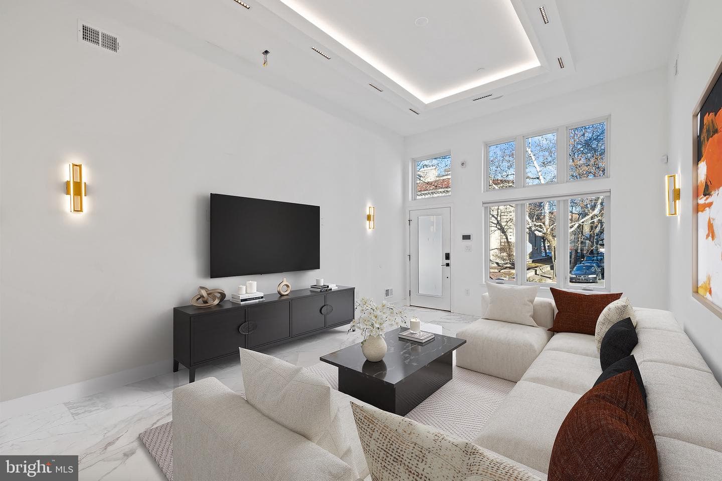 2130 Spring Street photo 4