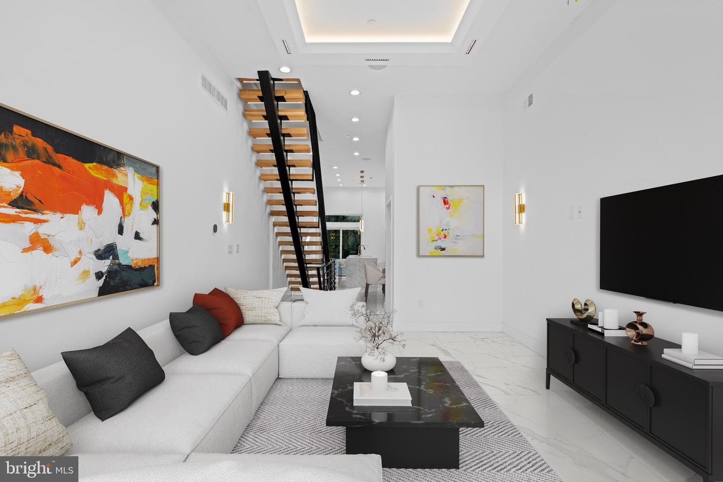 2130 Spring Street photo 5