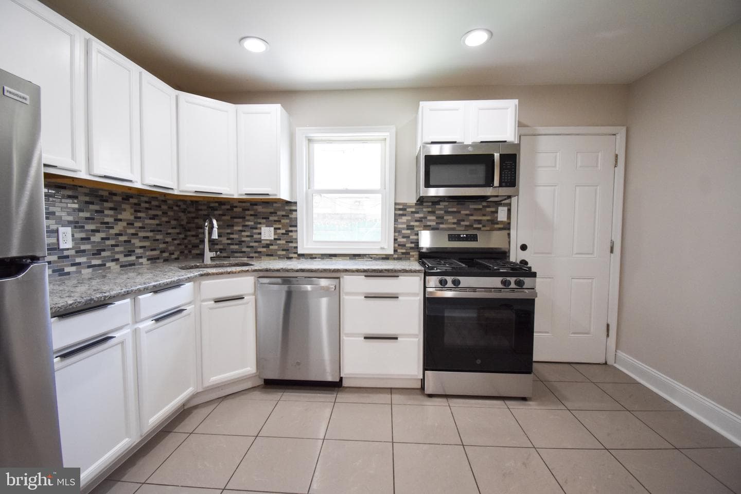 1329 S Colorado Street photo 6