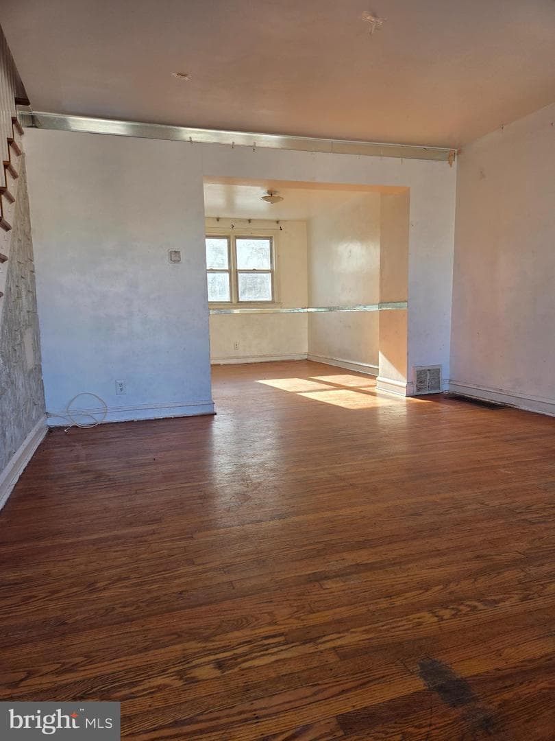 2912 Passmore Street photo 2