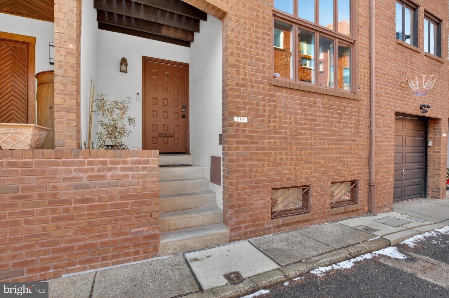 718 S Philip Street photo 42