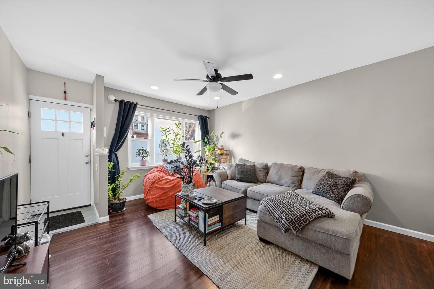 1415 S Beulah Street photo 4
