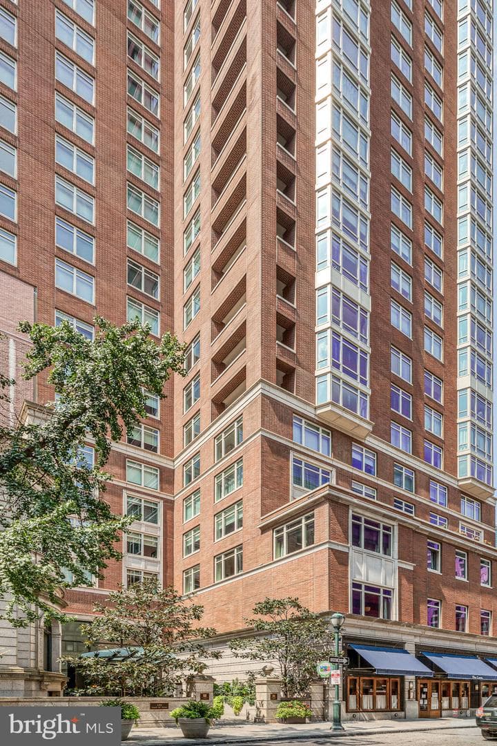 130 S 18th Street #1803 photo 26