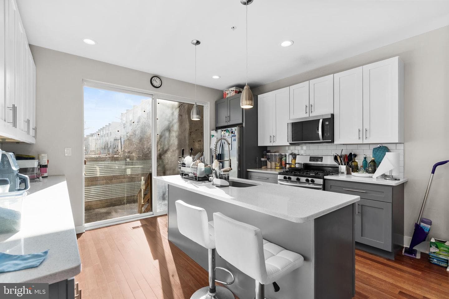2714 W Jefferson Street photo 8