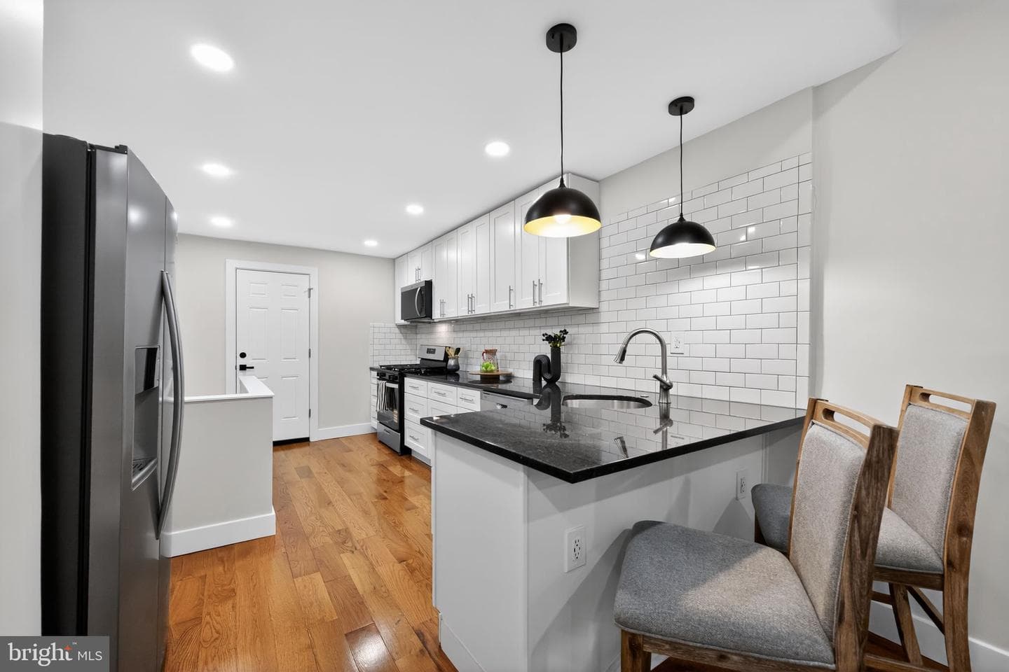 5216 Delancey Street photo 9