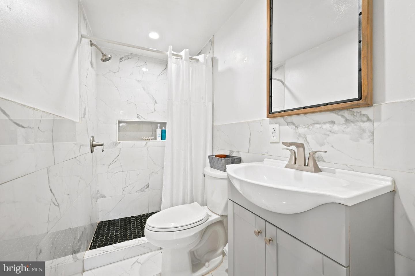 6532 Hegerman Street photo 10