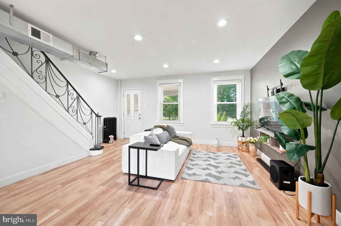 6532 Hegerman Street photo 5