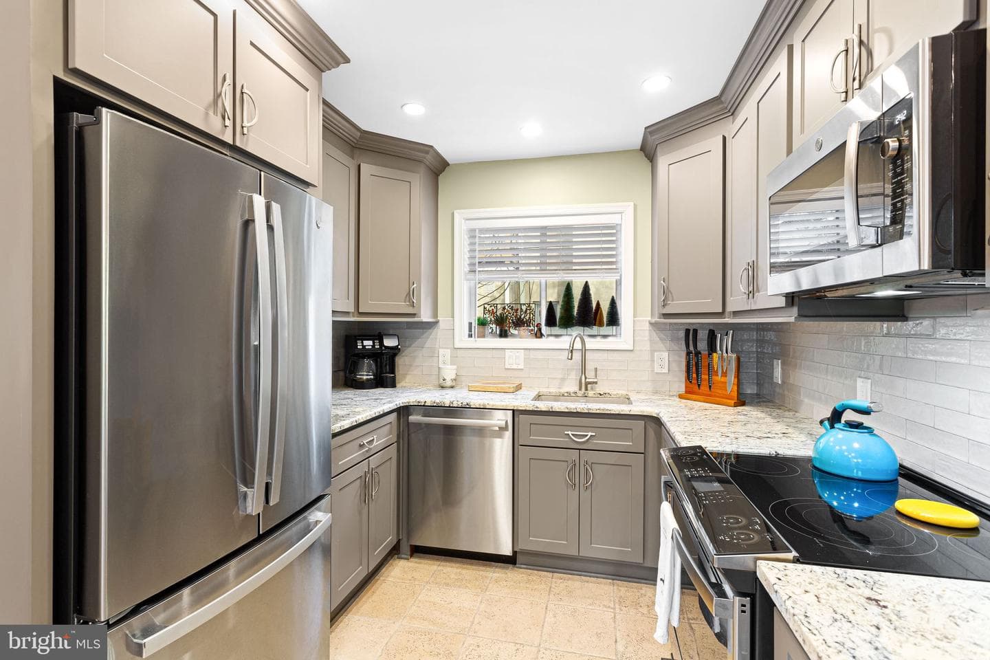 2030 South Street #a photo 6