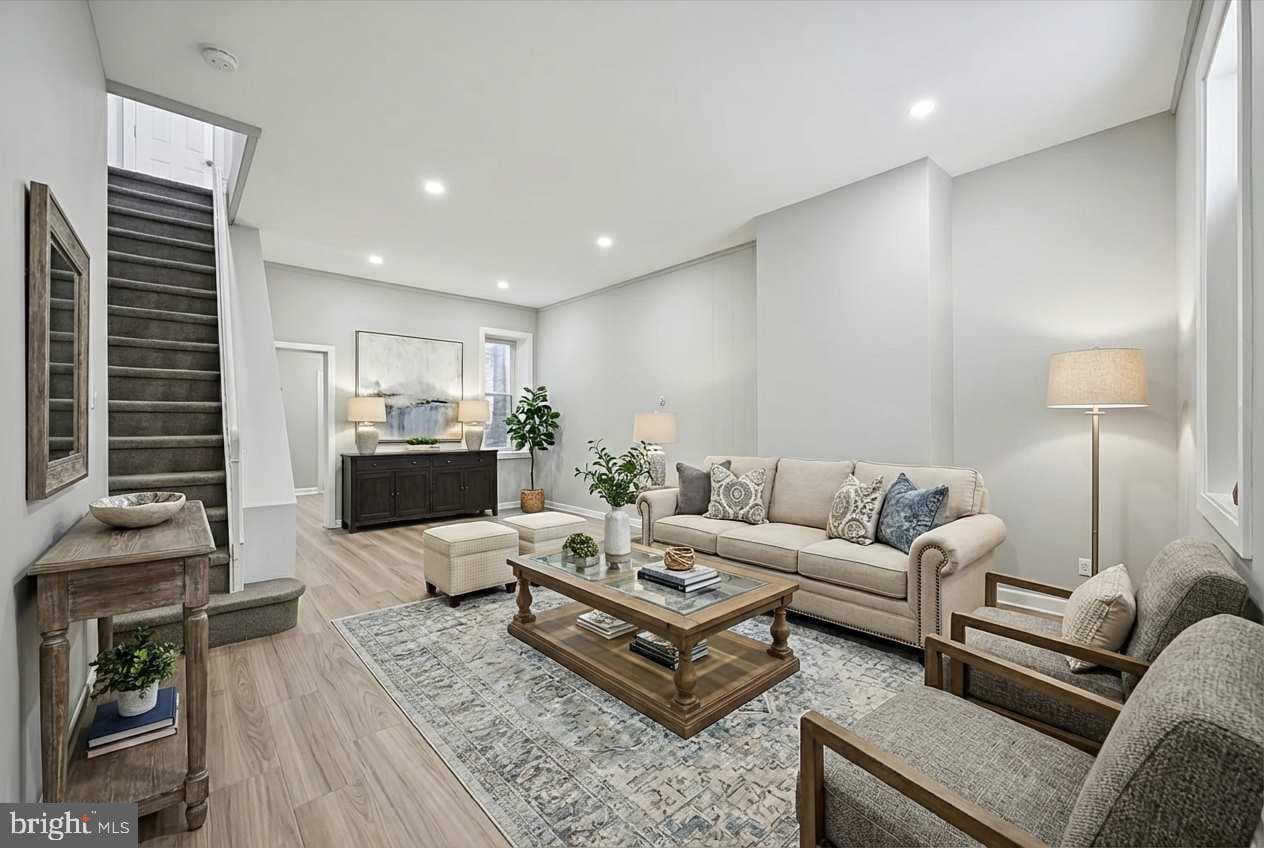 3322 Jasper Street photo 2