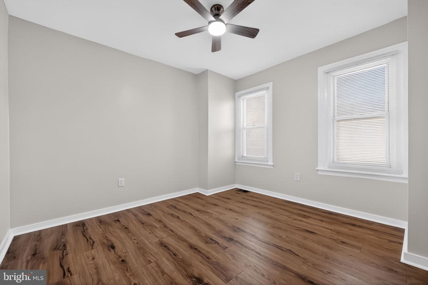 935 S 59th Street photo 24