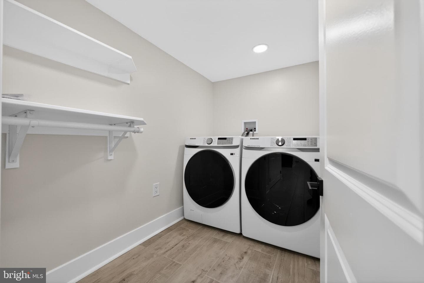 935 S 59th Street photo 27
