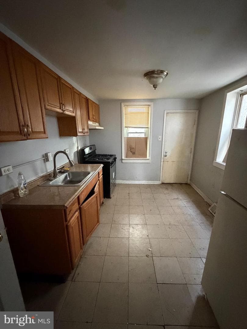 1639 S Lecount Street photo 2