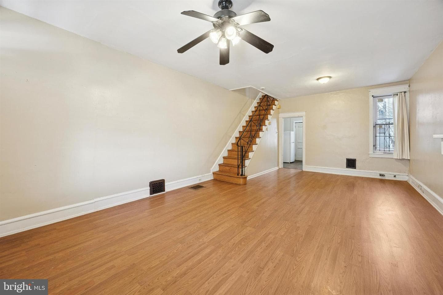 62 N Lindenwood Street photo 4