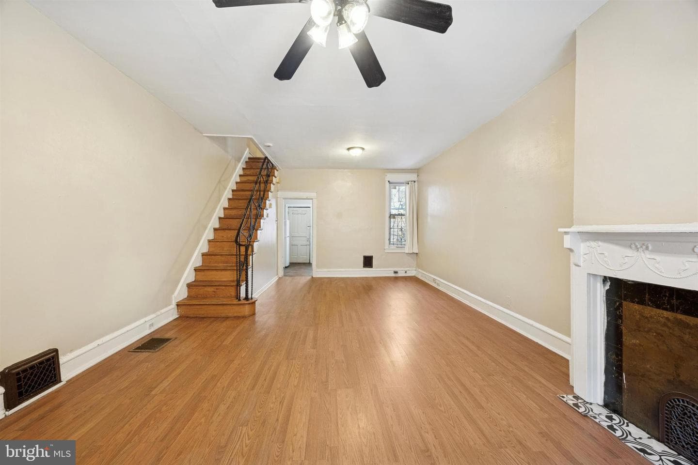 62 N Lindenwood Street photo 5