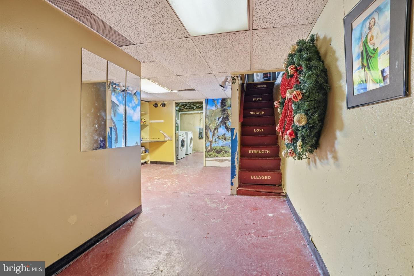 951 Wakeling Street photo 25
