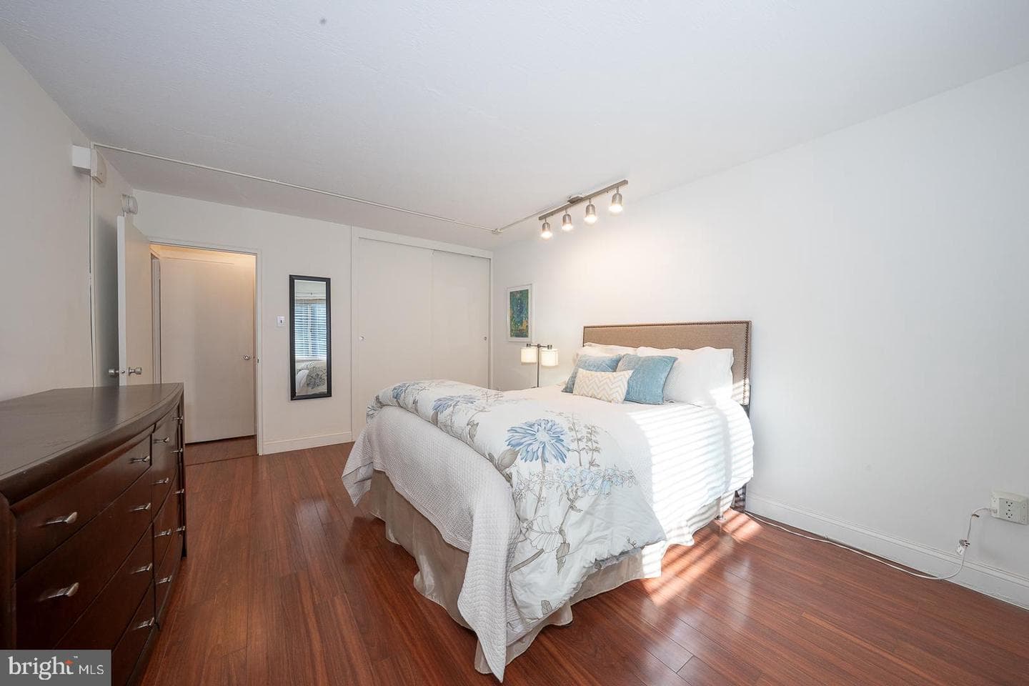 1900 John F Kennedy Boulevard #818 photo 8
