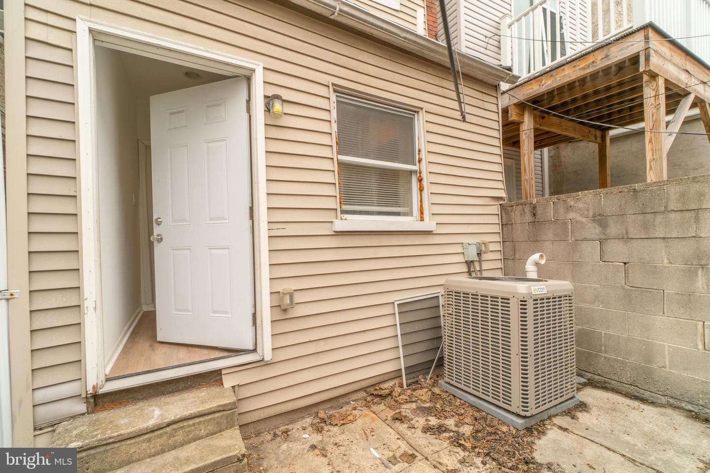 1631 S 22nd Street photo 39