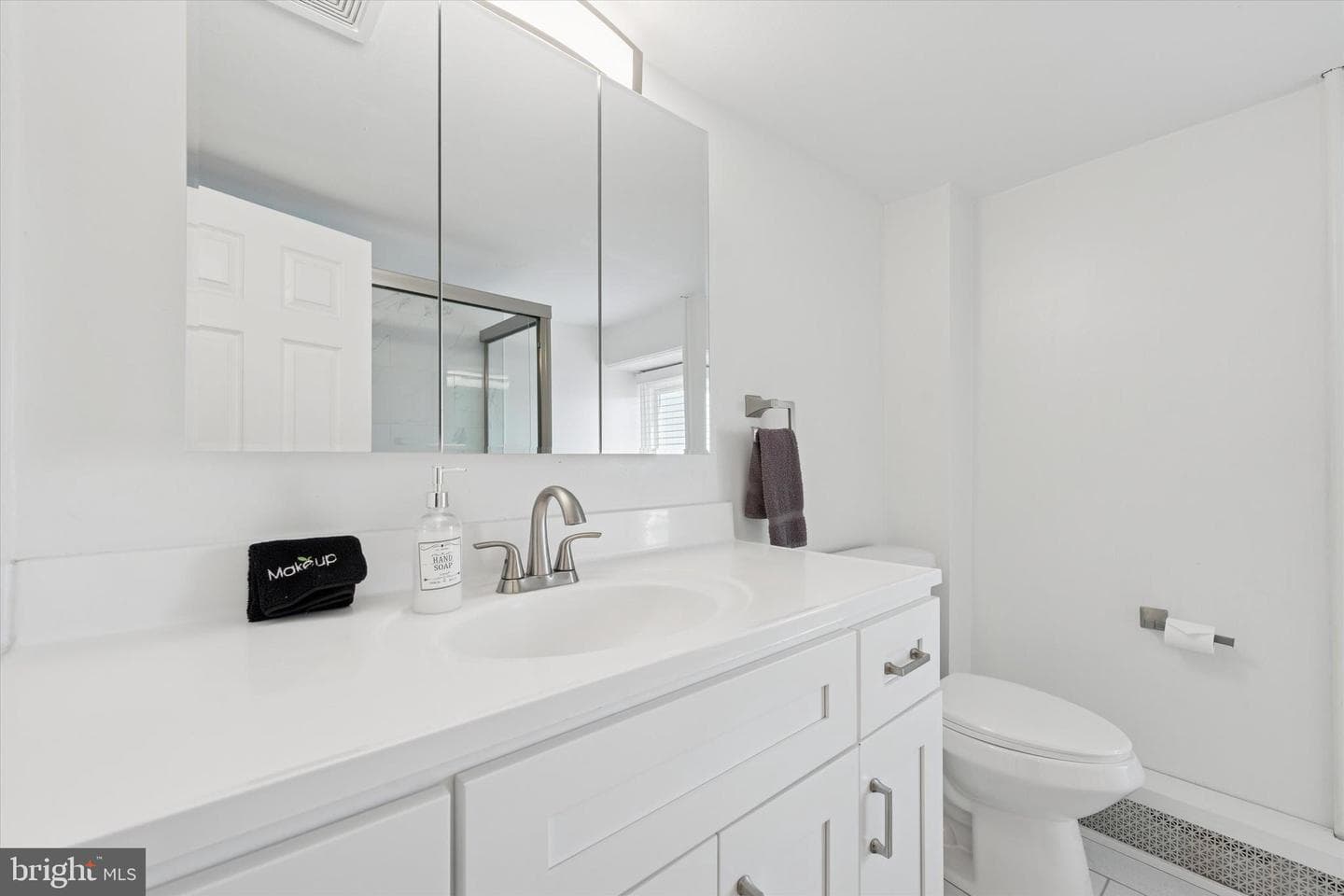4446 Silverwood Street photo 11