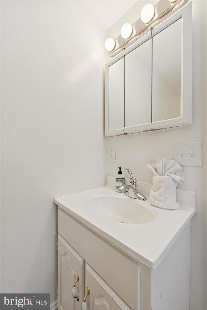 4446 Silverwood Street photo 22