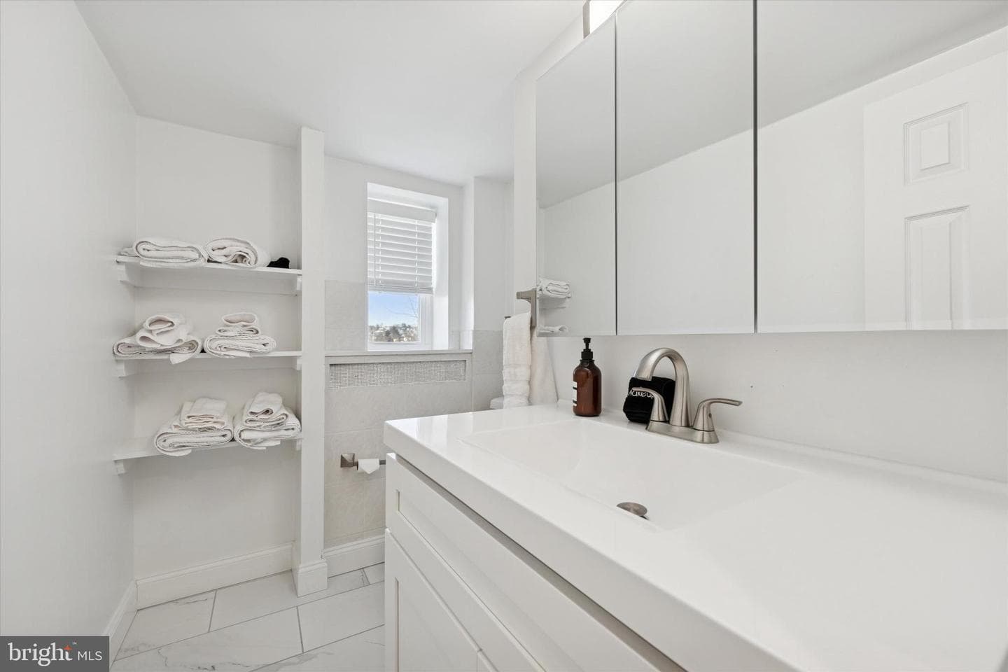 4446 Silverwood Street photo 9