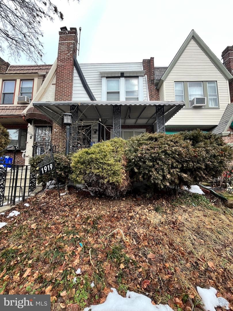 1919 Elston Street photo 3