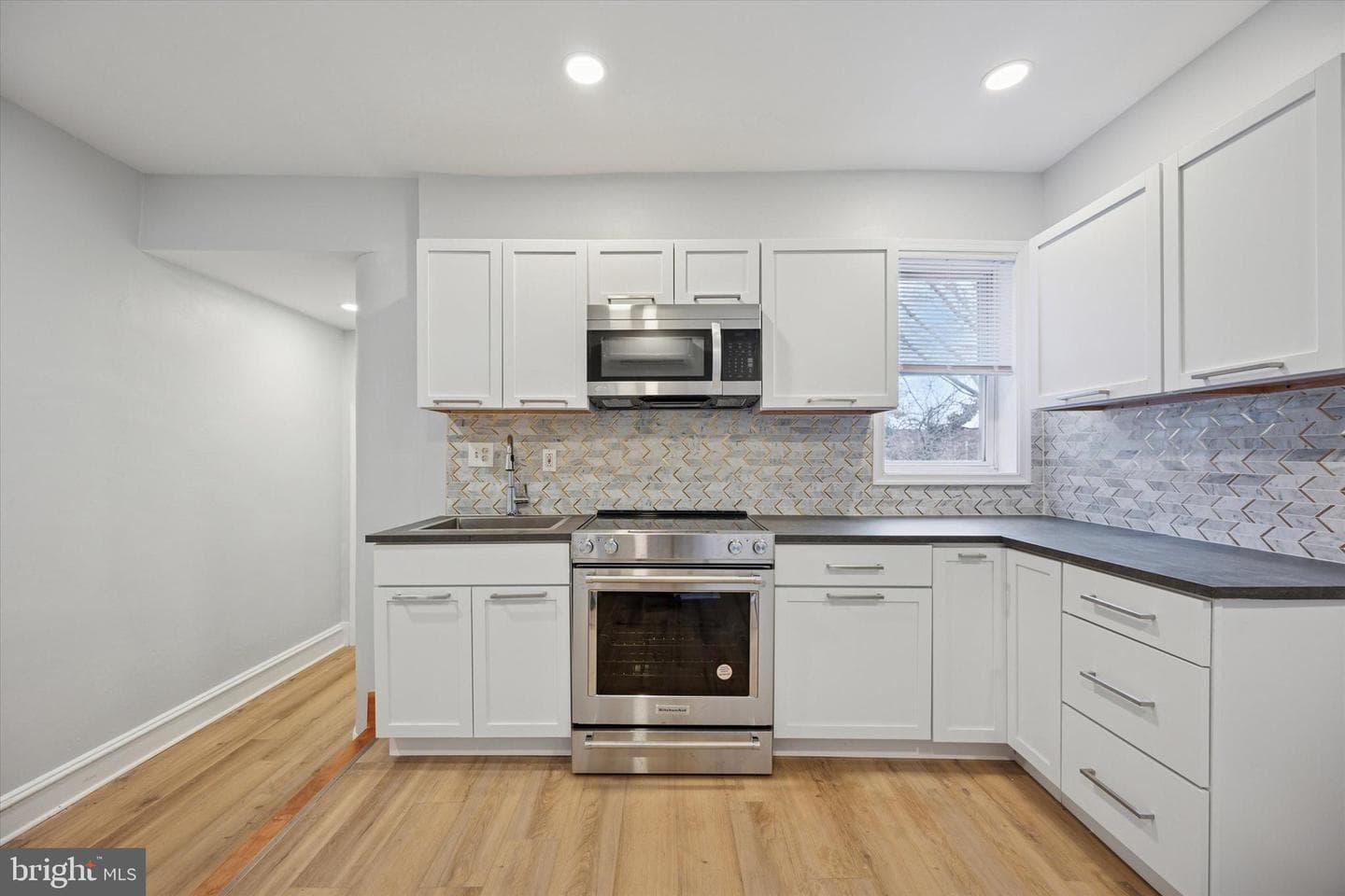 2253 N Delhi Street photo 6