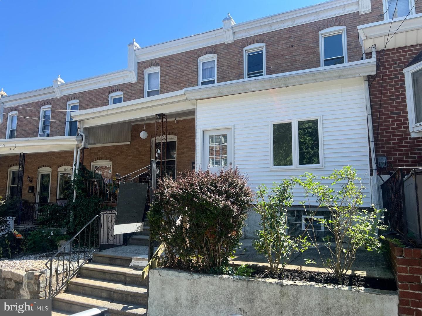 610 Martin Street photo 1