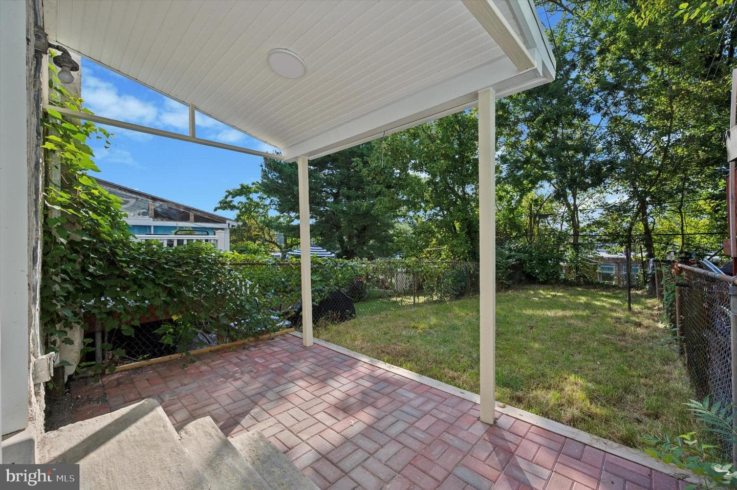610 Martin Street photo 22
