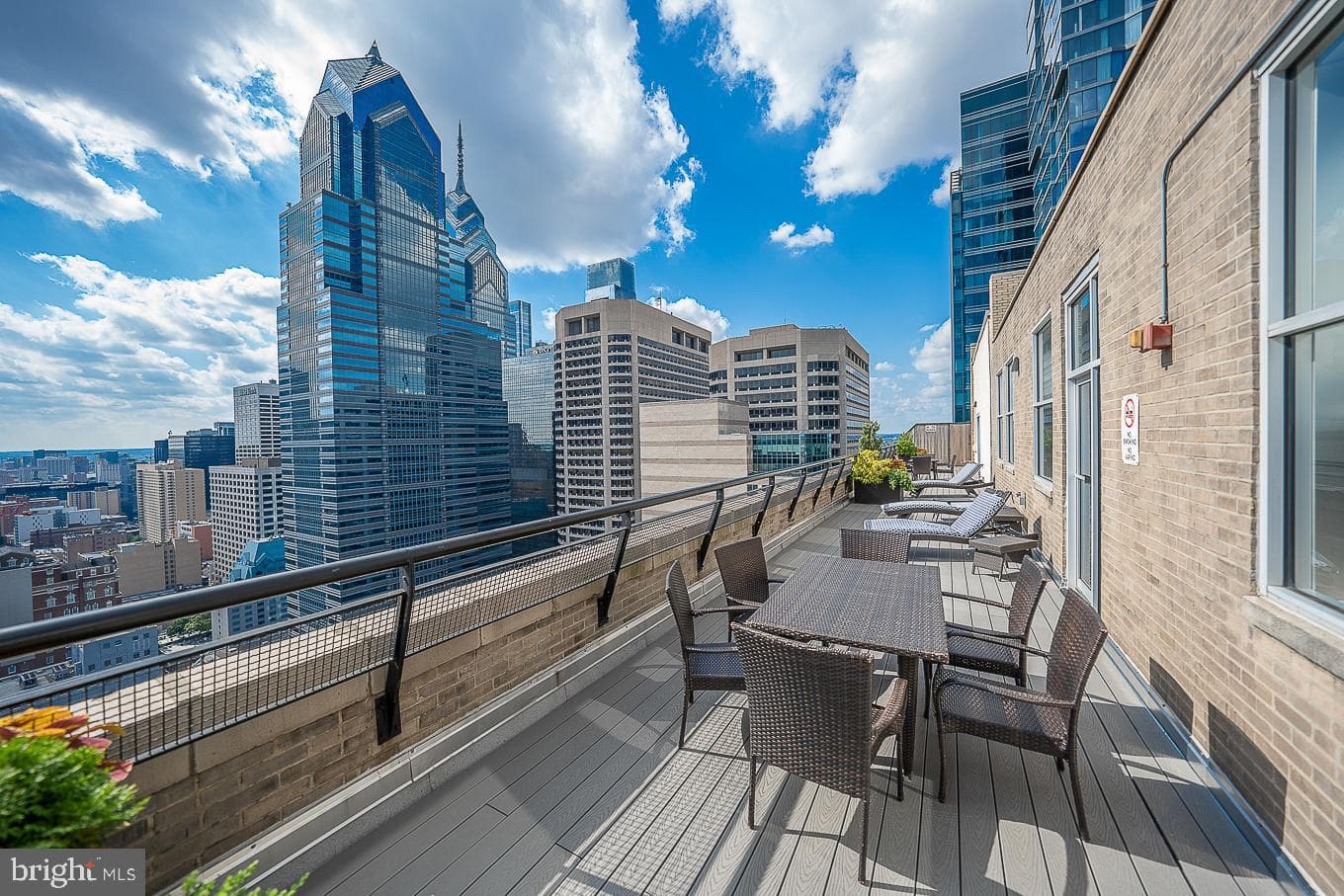 111 S 15th Street #2209 photo 19
