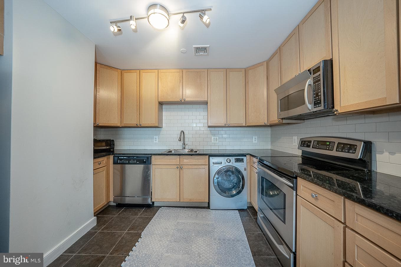 111 S 15th Street #2209 photo 8
