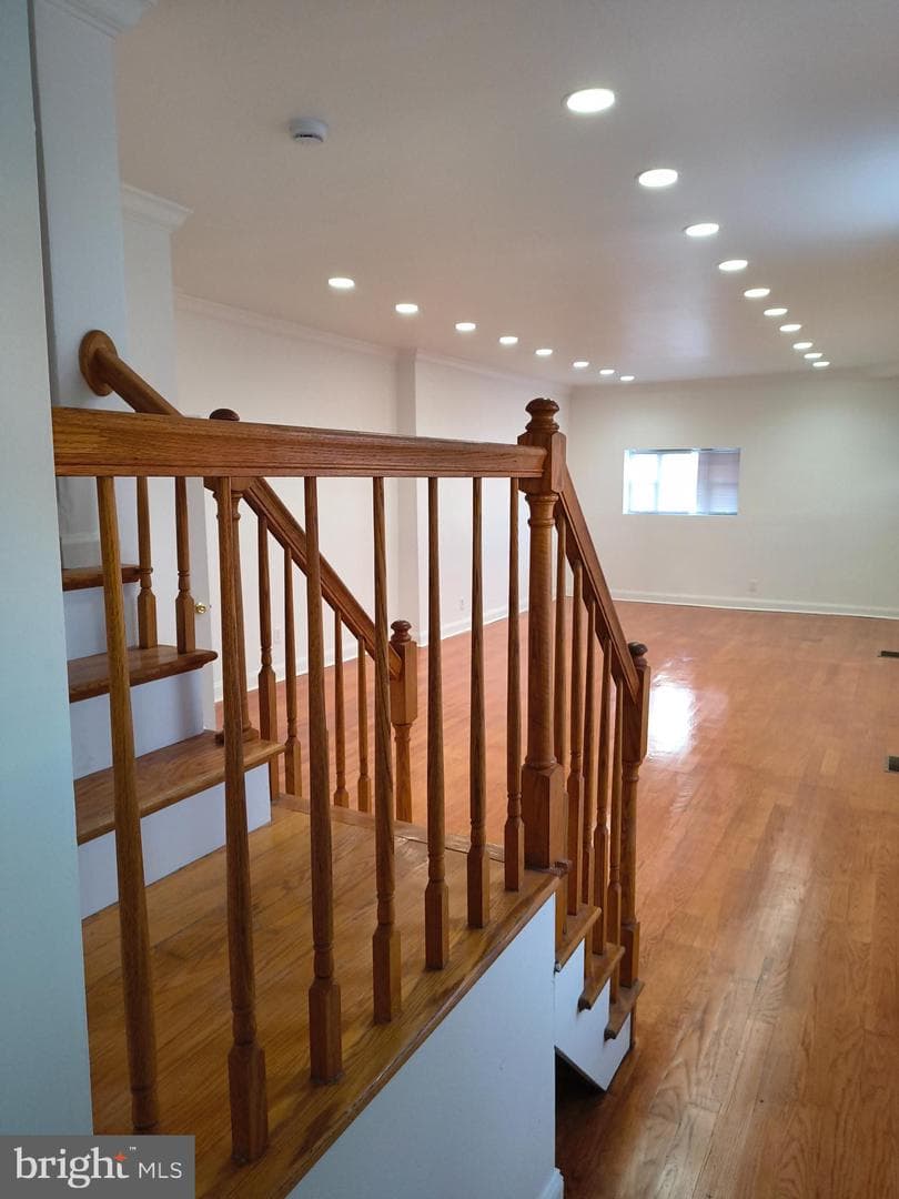 5300 Osage Avenue photo 3