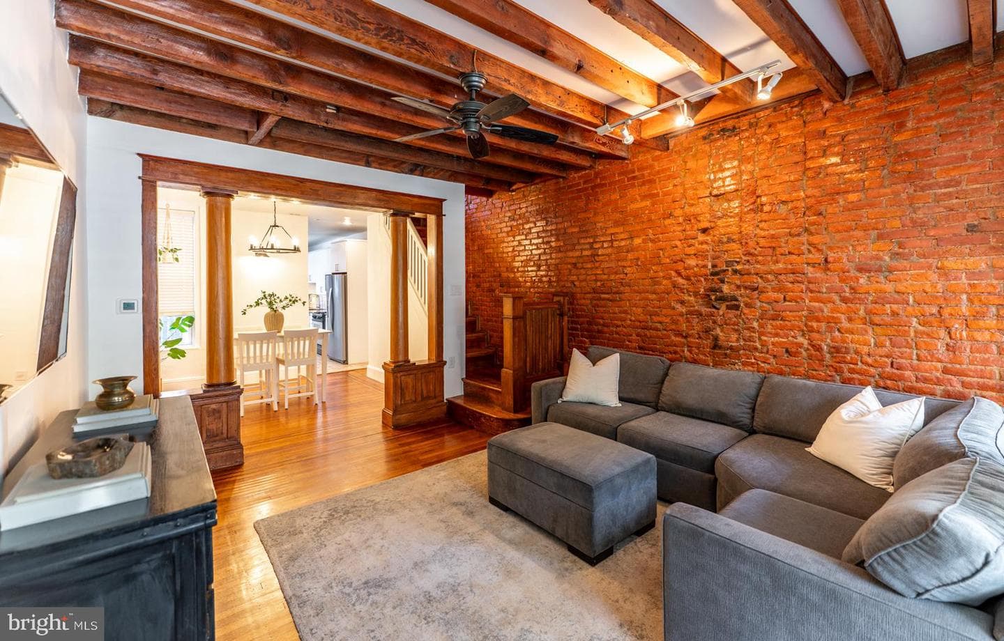 2927 Cambridge Street photo 11