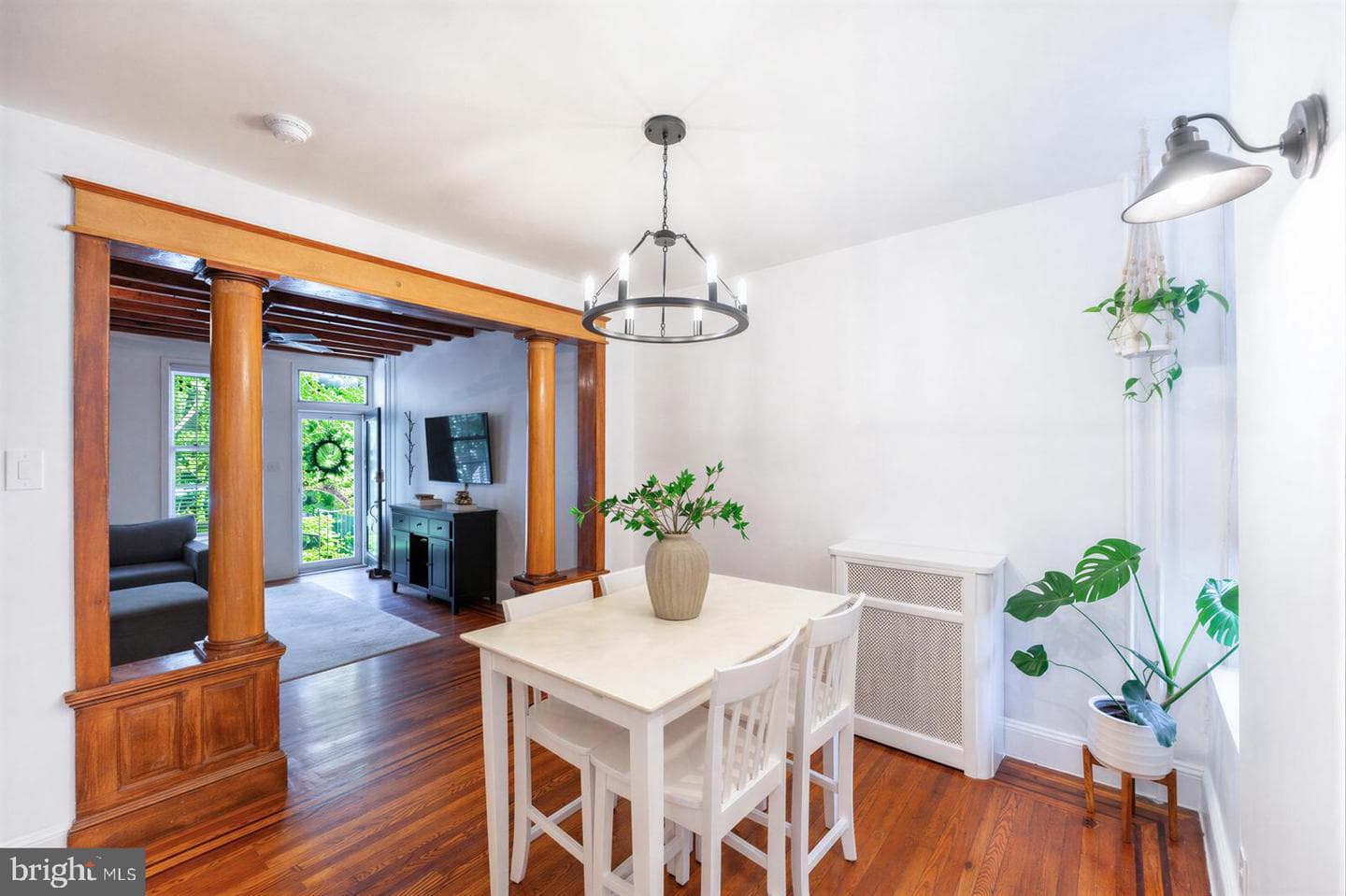 2927 Cambridge Street photo 16